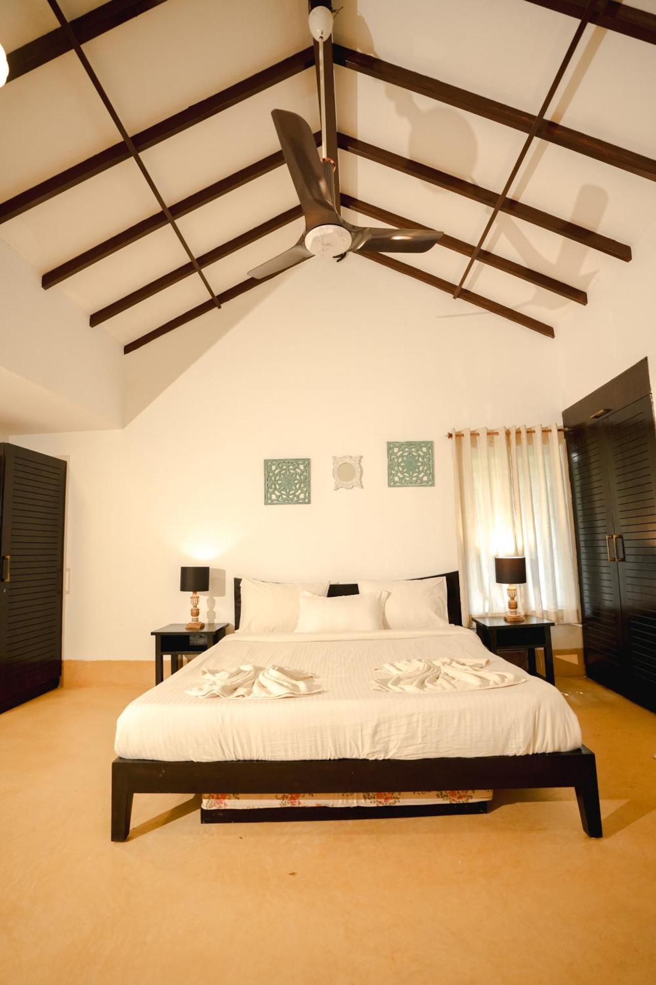 Villa M - Solitude 2 Candolim Goa 3Bhk, Pool Facing, Near Beach, Free Breakfast, Free Wifi And Prime Location Екстериор снимка