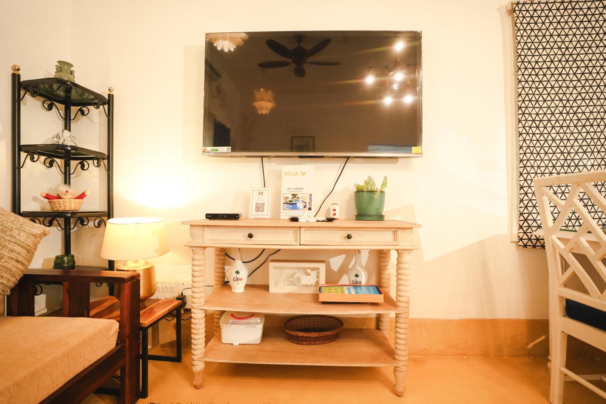 Villa M - Solitude 2 Candolim Goa 3Bhk, Pool Facing, Near Beach, Free Breakfast, Free Wifi And Prime Location Екстериор снимка